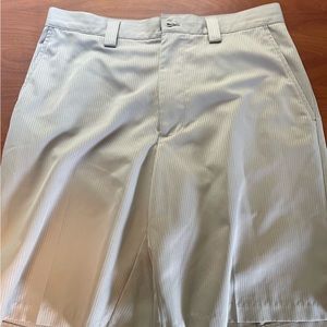 Izod XFG Golfing Shorts